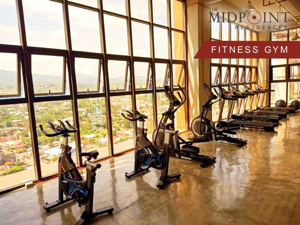 2 Bedroom Condo @ Midpoint Residences W/ City View Mandawe Εξωτερικό φωτογραφία